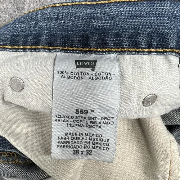 Levis 559 Jeans Mens 38x32 Blue Medium Wash Relaxed Fit Straight Leg Denim Pants - Picture 3 of 16